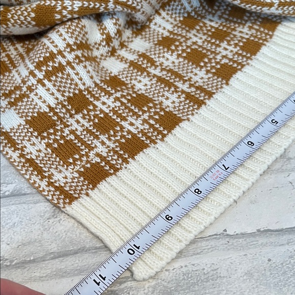 Timberland plaid Knit Scarf in Cream and Tan 60 inch long - Picture 4 of 7